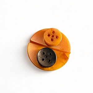 SALT/PEPPER, Bakelite Button top mini SHAKERS Art Deco Collectors item, …